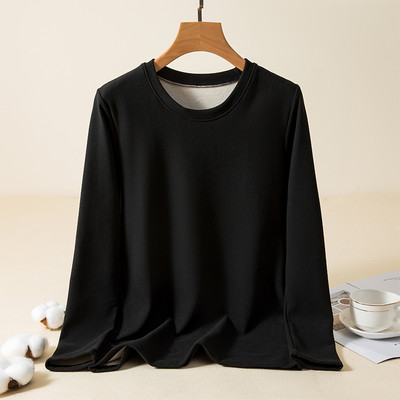 Μονόχρωμη γυναικεία μπλούζα με οβάλ λαιμόκοψη