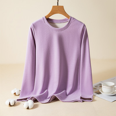 Μονόχρωμη γυναικεία μπλούζα με οβάλ λαιμόκοψη