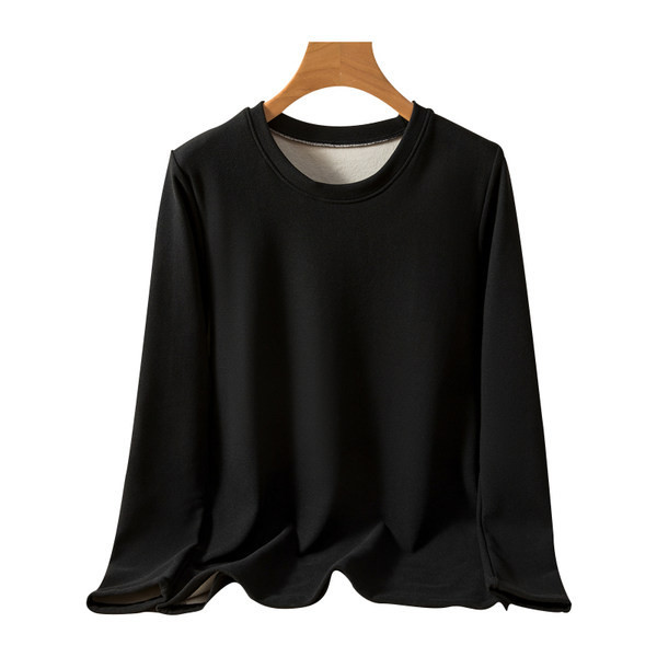 Μονόχρωμη γυναικεία μπλούζα με οβάλ λαιμόκοψη