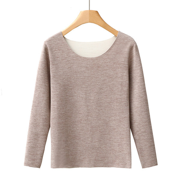 Vabaaja pluus – ovaalse kaelusega