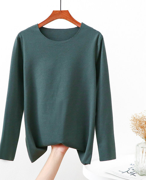 Ženska jesensko-zimska bluza dugih rukava i ovalnog izreza