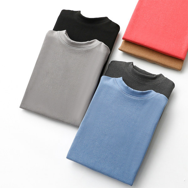 Bluză de damă simplă cu decolteu oval