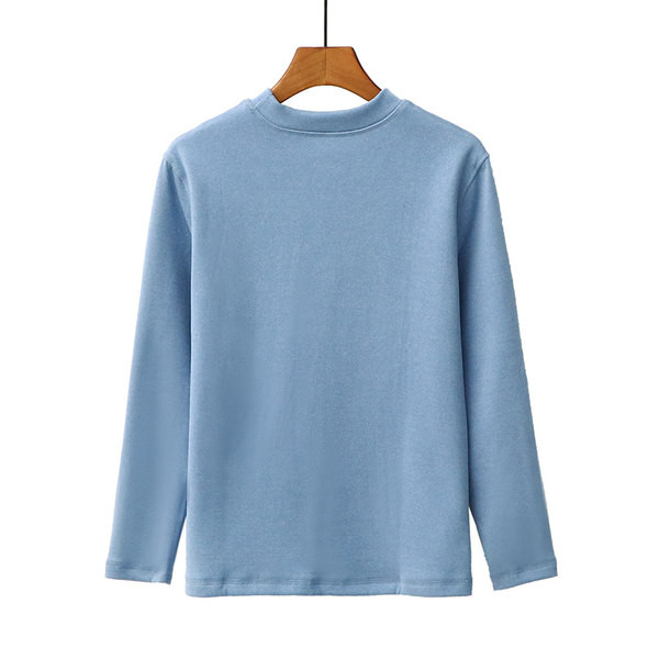 Bluză de damă simplă cu decolteu oval