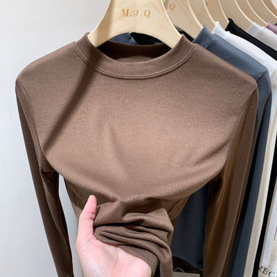 Liibuv naiste ovaalse kaelusega pluus