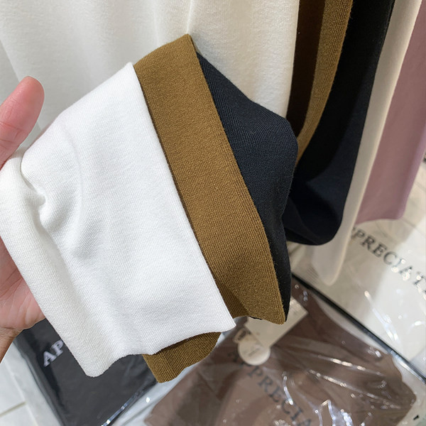 Bluză de damă cu decolteu ascuțit - trei culori