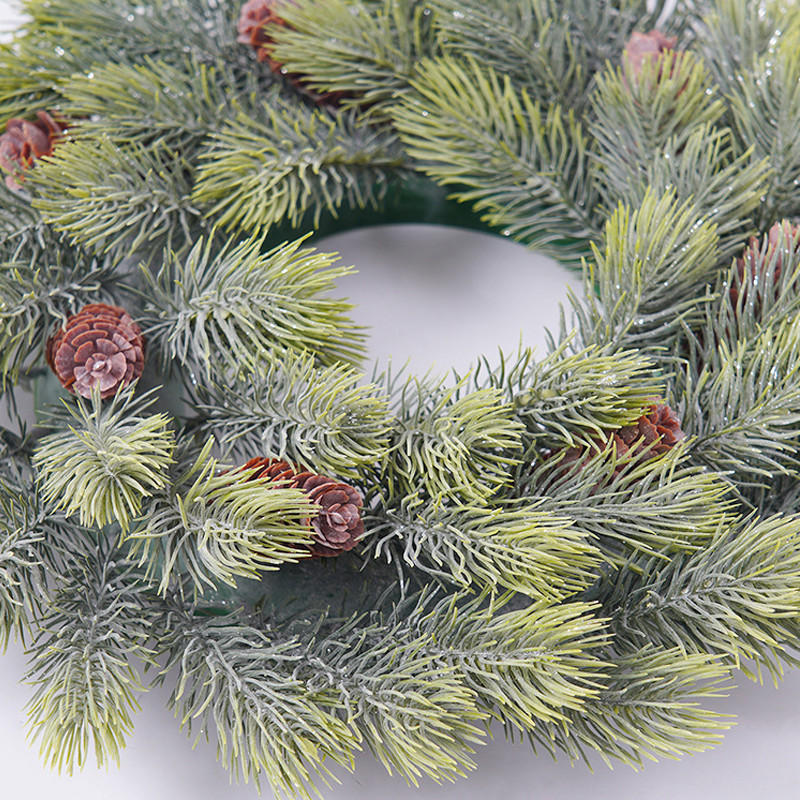 Kunstlikud männiokkad Oksad männikäbid jõuluvann koduakna ukse rippuva kaunistuse jaoks Jõulupärja taim