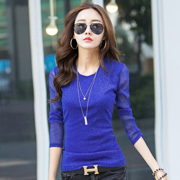 Bluză de damă modernă cu mâneci lungi și elemente strălucitoare