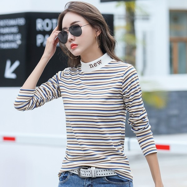 Bluză de damă în dungi cu căptușeală caldă și inscripție