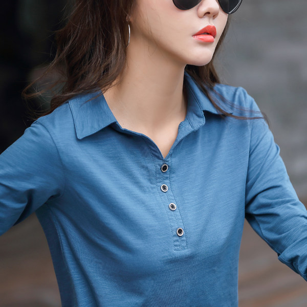 Bluza de dama - cu guler si nasturi clasici