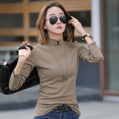 Bluză casual de damă cu guler polo și broderie