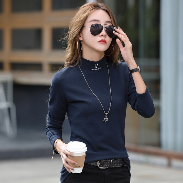 Bluză casual de damă cu guler polo și broderie