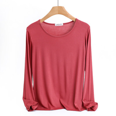 Naiste vabaaja pluus – ovaalse kaelusega