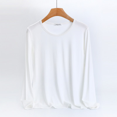 Naiste vabaaja pluus – ovaalse kaelusega