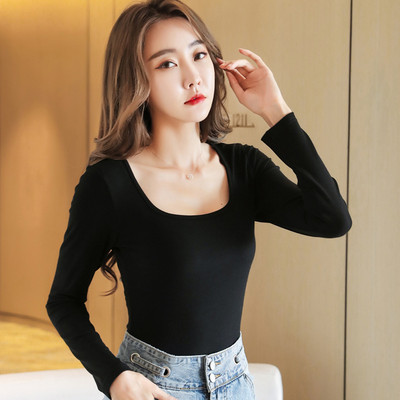 Vabaaja pluus – kandilise kaelusega