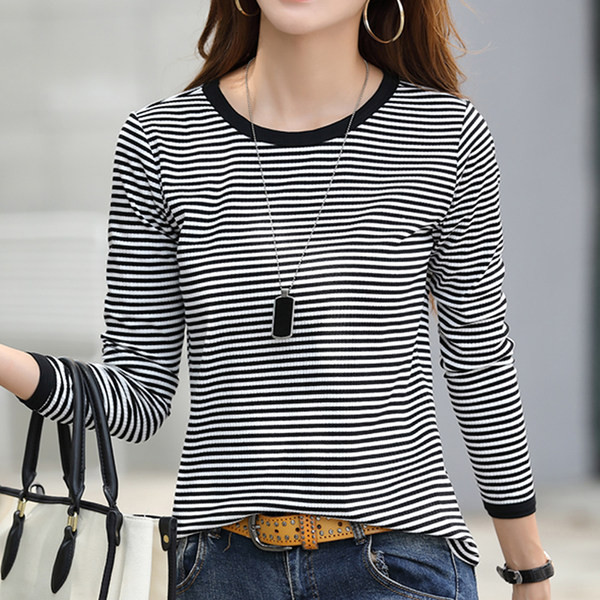 Bluză casual de damă cu decolteu oval