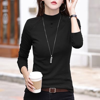 Madinga palaidinė ilgomis rankovėmis ir sagomis