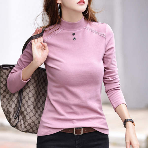 Madinga palaidinė ilgomis rankovėmis ir sagomis