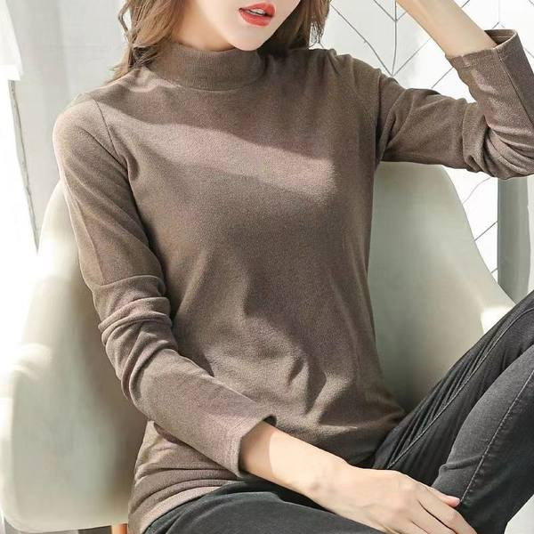 Bluză de damă cu guler polo înalt - o singură culoare