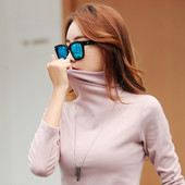 Κλασικό μοντέλο γυναικεία μπλούζα - με ψηλό γιακά