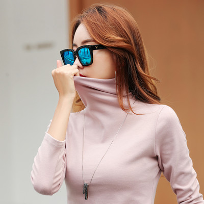 Κλασικό μοντέλο γυναικεία μπλούζα - με ψηλό γιακά