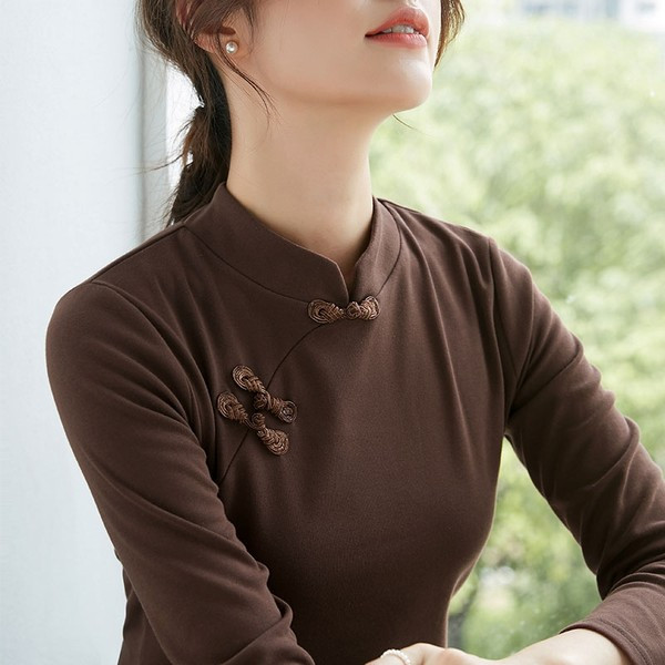 Naiste vabaaja pluus pikkade varrukatega mitmes värvitoonis