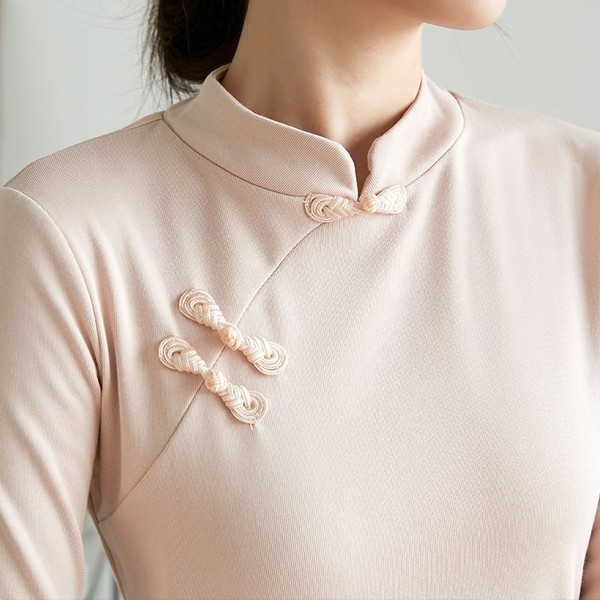 Naiste vabaaja pluus pikkade varrukatega mitmes värvitoonis