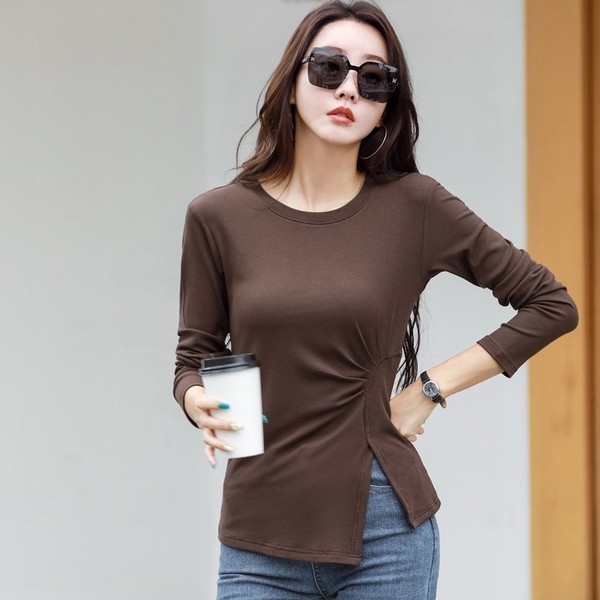 Bluză de damă modernă cu mâneci lungi și cu fantă laterală