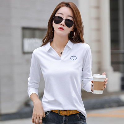 Bluză de damă cu mâneci lungi, decolteu în V și broderie