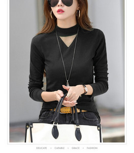 Bluză casual de damă cu parte decupată