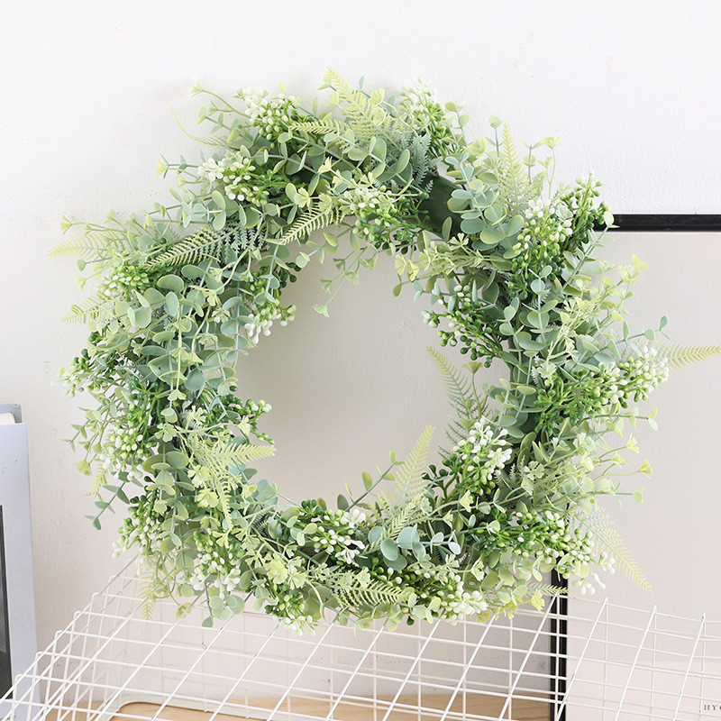 Coroană de Crăciun Conă de pin artificială Ghirlandă cu fructe de pădure roșii Ornamente agățate Decorații de perete pentru ușa din față Coroană de pom de Crăciun Fericit