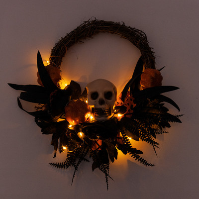 Halloween veniec zavesný lebka duch dekorácie predné halloweenske párty dvere zavesné okno vence rekvizity pozadie dekorácia