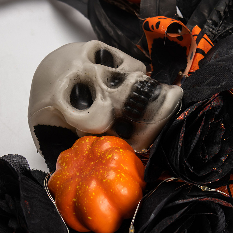 Halloween veniec zavesný lebka duch dekorácie predné halloweenske párty dvere zavesné okno vence rekvizity pozadie dekorácia