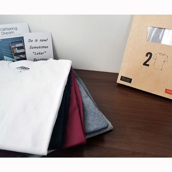 Ovaalse kaelusega meeste pluus