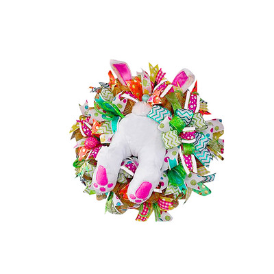 Άσπρο στεφάνι με λαγουδάκι και αυτιά. Πασχαλινή διακόσμηση. Λαγουδάκι με αυτιά