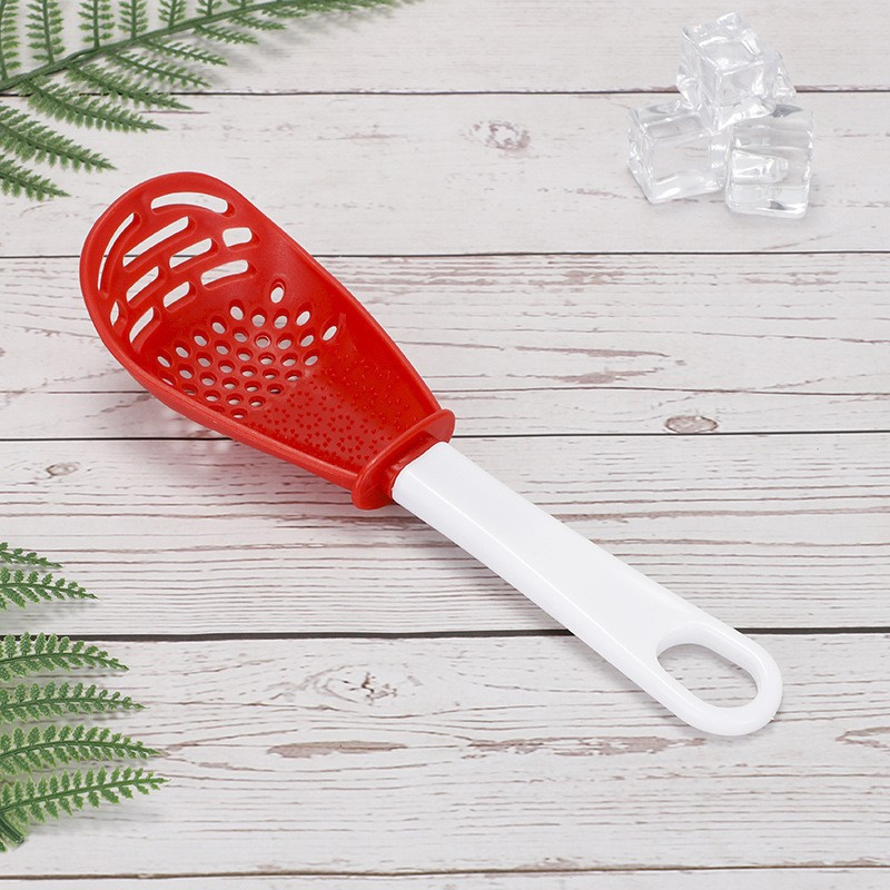 Koduköök Multifunktsionaalne keedulusikas keedulusikas silikoon Kuumakindel rippuv auk kartul küüslaugu survefilter