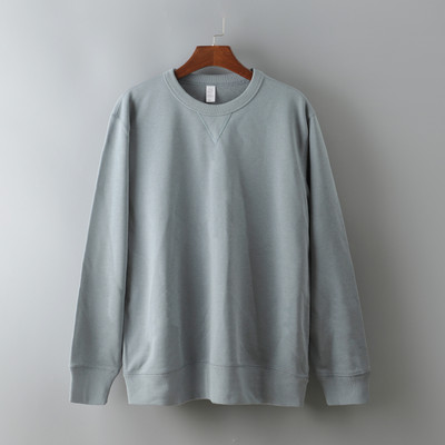 Bluză bărbătească curată – cu decolteu oval