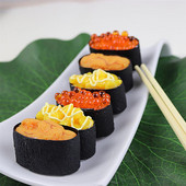 Kunstlik sushi Dekoratiivne Realistlik toidu väljapanek Model Food Prop Photo Prop