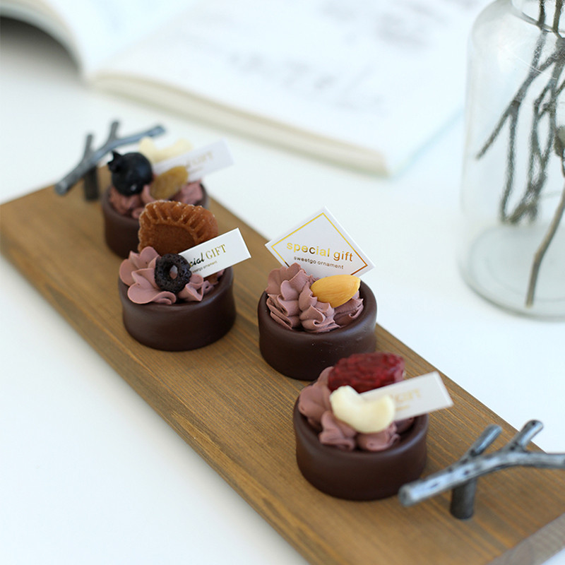 Simulatsioon Šokolaaditaoline pähkliküpsis Väike kook Magustoit Kunstlik toit Fotorekvisiit Pulmalaud Koogipood Võltskoogi kaunistus