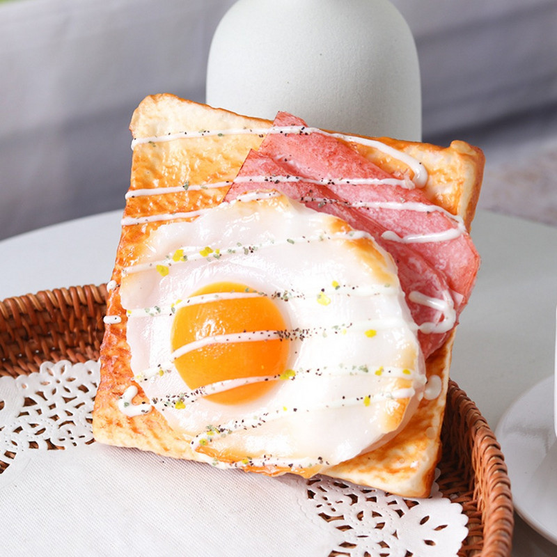 Играчка Фотореквизит Витрина Дисплей Декорация на дома Симулация Пекарна Модел на храна Пържено яйце Бекон Тост Изкуствен хляб