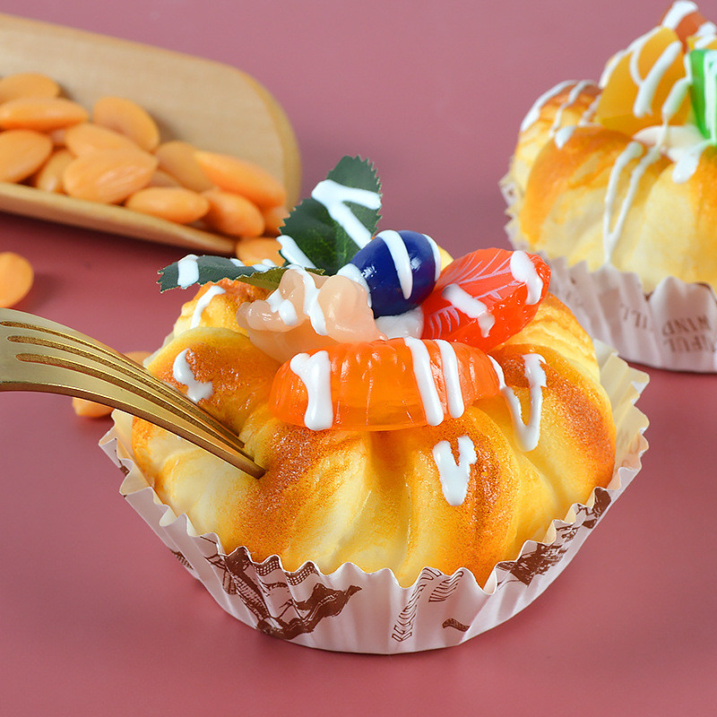 1 tk simulatsioon puuviljakoogi mudel võltsitud toit PU leib kunstlik muraka viinamarjakook küpsetamine fotograafia rekvisiidid kodukaunistusega laste mänguasi