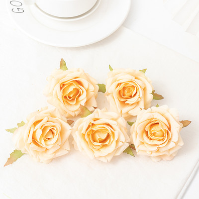 5 tk roosipead kunstsiidist lilled pulmadeks kodupeoks sünnipäevaks jõulukoogi kaunistamiseks meisterdamise pärg valge võltslill