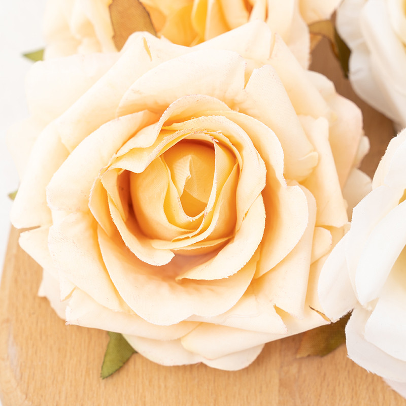 5 tk roosipead kunstsiidist lilled pulmadeks kodupeoks sünnipäevaks jõulukoogi kaunistamiseks meisterdamise pärg valge võltslill