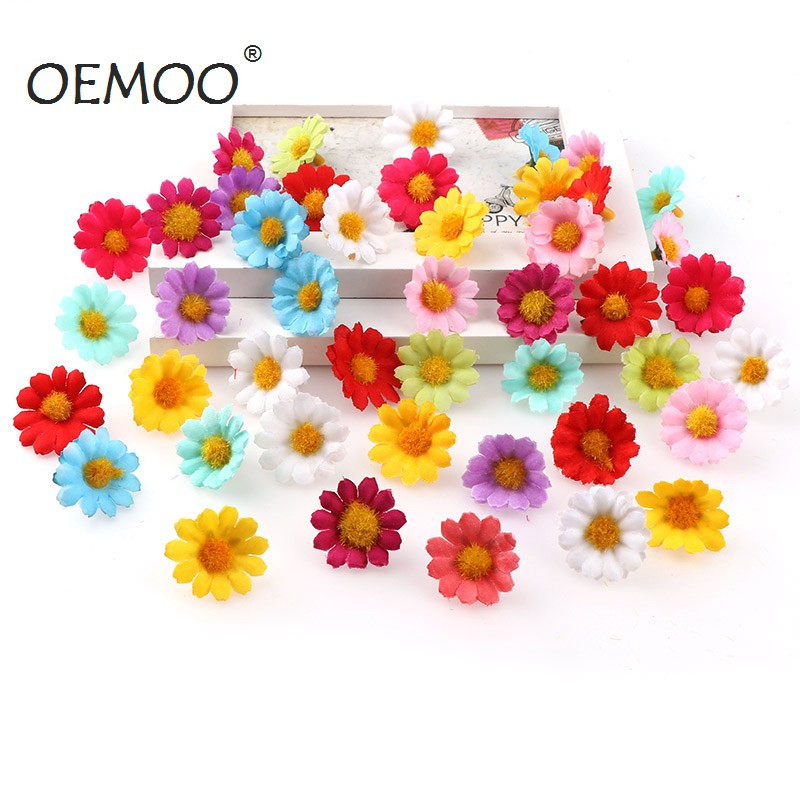 100tk/partii 2,5cm Mini Daisy Dekoratiivne Lill Kunstsiidist Lilled Peokaunistus Pulmadekoratsioon Kodukaunistus (ilma varreta) Odavam