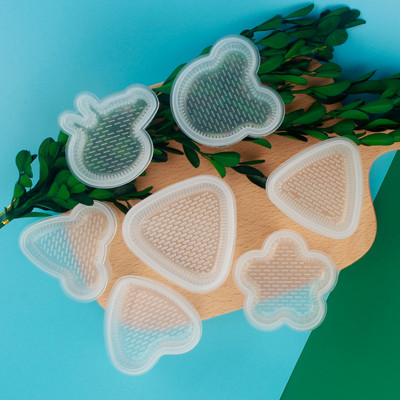 Направи си сам машина за пресоване на оризови топки Кухненска форма за кюфтета Инструмент за многократна употреба Инструмент за суши Моделиране на карикатура Onigiri Bento Форми Триъгълни оризови топки