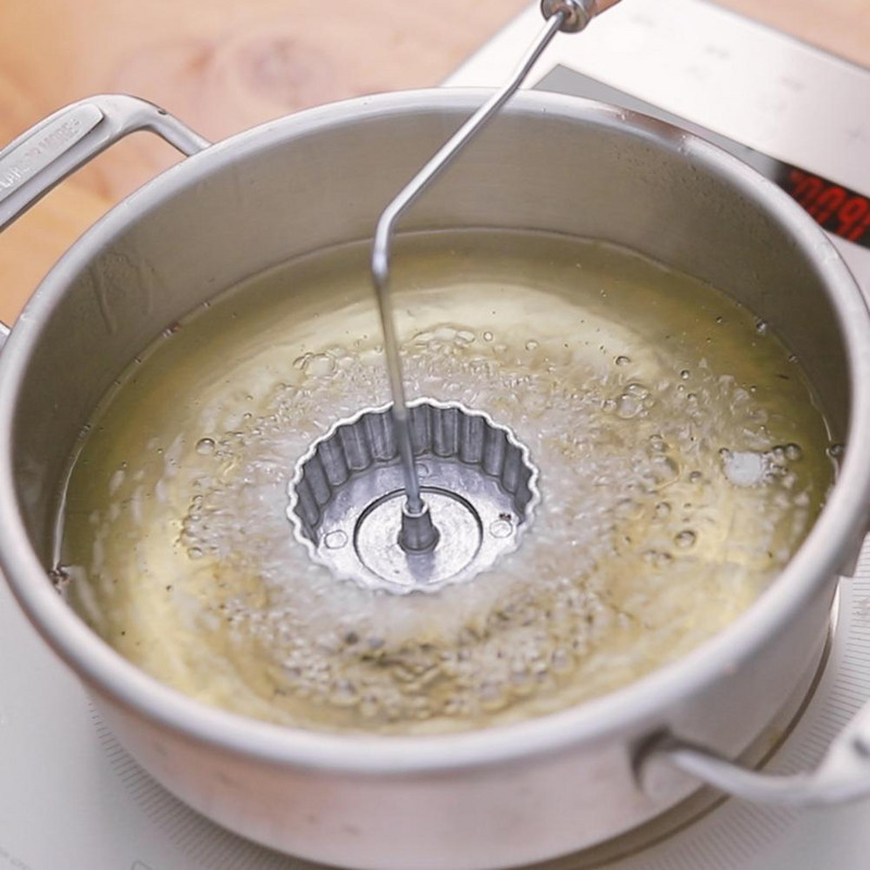 Maisto klasės specialus lygaus paviršiaus rozetės lygintuvo rinkinys Easy Clean Rosette Timbale pelėsių gėlės formos virtuvės priedai