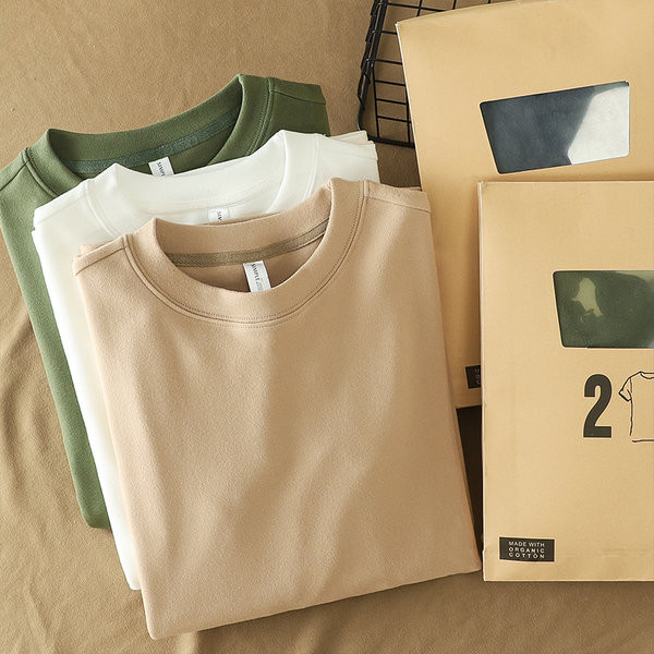 Igapäevaseks kandmiseks sobiv avara mustriga pikkade varrukatega meeste pluus