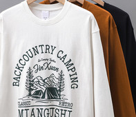 Pikkade varrukatega avar trükiga pluus