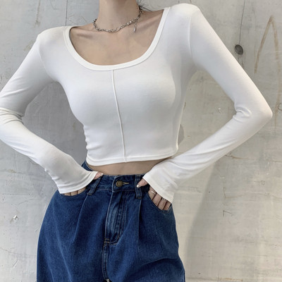 Naiste vabaaja lühike ovaalse dekoltee ja pikkade varrukatega pluus