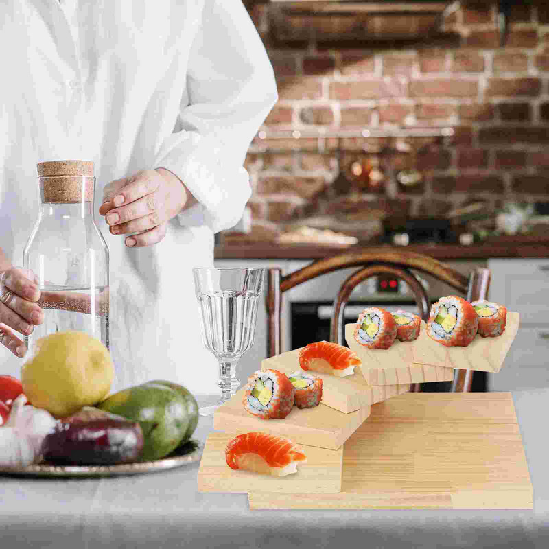 Sushitaldriku kandik serveerimispuidust Sashimi lauast Puidust vaagnaalus tassikoogid Pöörlev jaapani magustoidunõude vorstiklaas