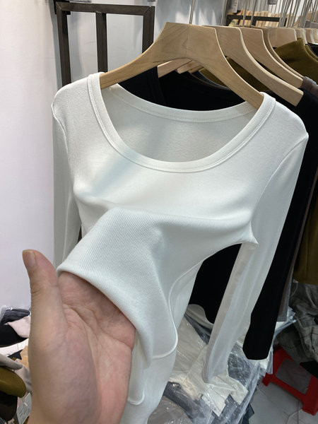 Bluză casual de damă cu decolteu oval - mai multe culori